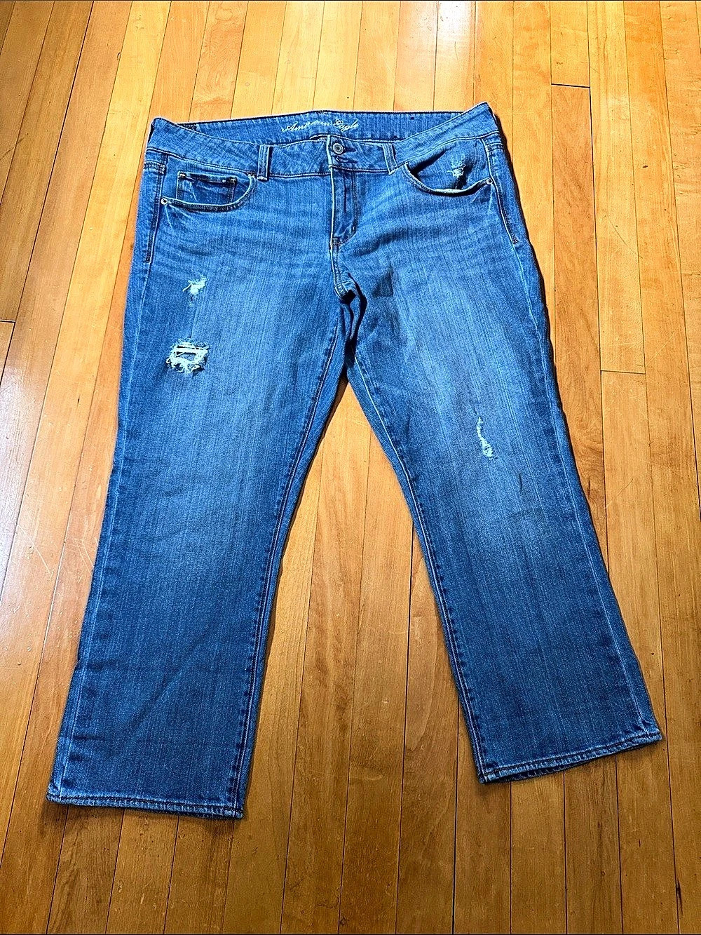 American Eagle Artist stretch Straight Leg distressed Jeans women’s 18 reg